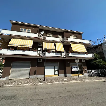 Lägenhet Casa Gemma A 250 Mt Dal Mare