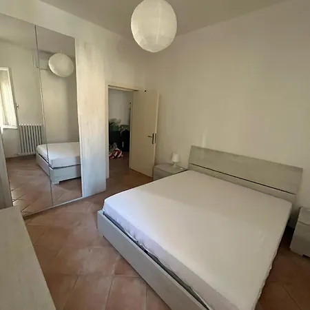 Lägenhet Casa Gemma A 250 Mt Dal Mare